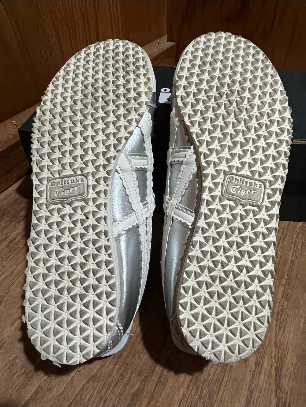 Silver Onitsuka Tiger Mexico 66 TGRS - Picture 5 of 6